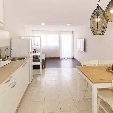 La Premsa Guest house 3*